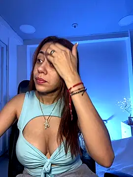 AnnbellaRosse online show from November 4, 2025, 5:28 pm