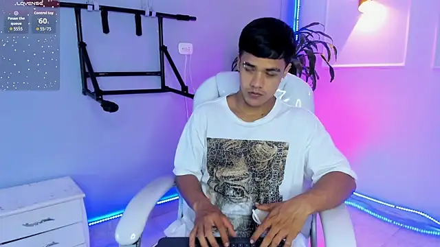 Rob saenz  online show from November 18, 2025, 2:53 pm