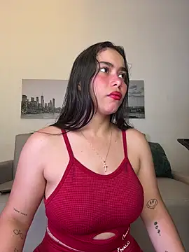 SophieRoyals online show from July 1, 2026, 12:16 pm