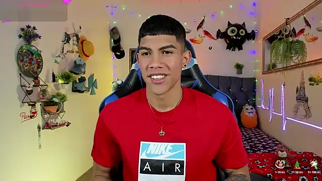 Damian latinxxx online show from November 12, 2025, 3:21 am