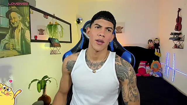 Damian latinxxx online show from March 21, 2026, 3:08 am