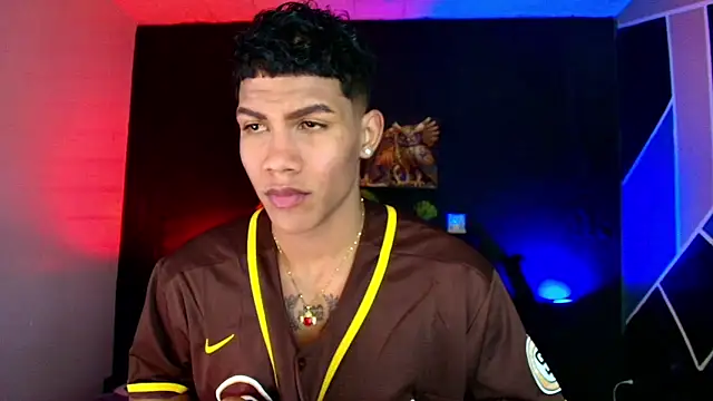 Damian latinxxx online show from March 5, 2025, 8:21 am