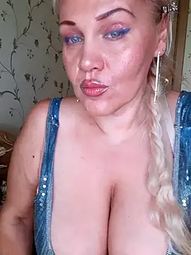 IsabellaBoni online show from September 19, 2025, 6:17 am