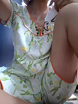 Baby-sexytits18 online show from October 30, 2025, 10:13 am