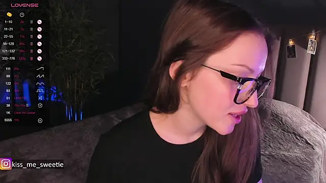 Ashley Mintt online show from December 22, 2024, 10:36 pm