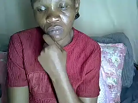 Snapshot of Sweet_serah chatting on March 21, 2025, 6:07 pm Sweet serah online show from March 21, 2025, 6:07 pm