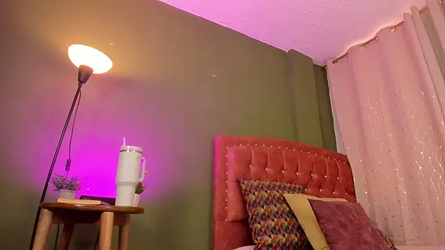 Zara dulce online show from December 18, 2025, 1:04 pm