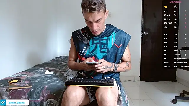 bray hotboy777 online show from April 10, 2026, 3:52 pm