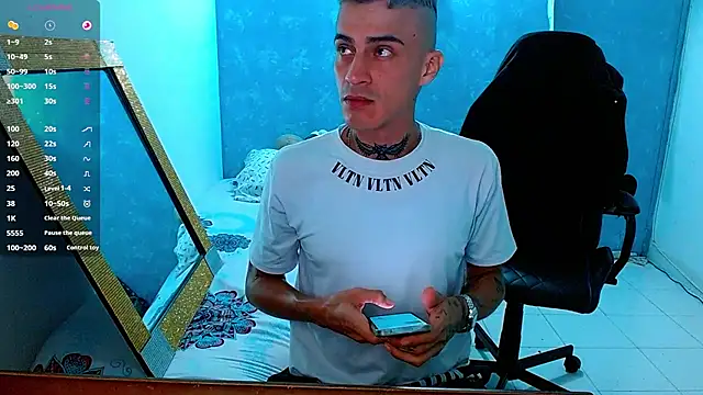 bray hotboy777 online show from March 22, 2025, 12:28 am