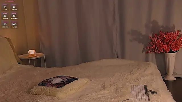 nik0le  online show from November 7, 2025, 11:52 pm