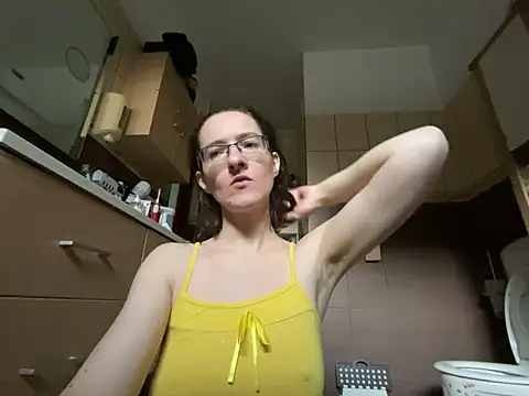 Milky hairy mommy online show from December 18, 2025, 7:35 am