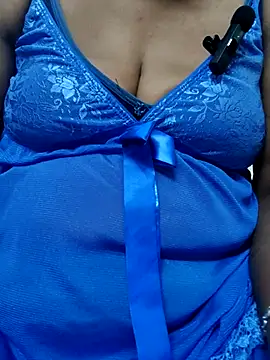 Snapshot of Tamil--Rani chatting on February 7, 2025, 12:17 pm Tamil--Rani online show from February 7, 2025, 12:17 pm