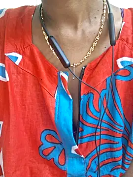 Snapshot of Tamil--Rani chatting on January 11, 2026, 2:13 pm Tamil--Rani online show from January 11, 2026, 2:13 pm