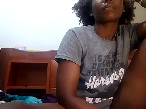 Claris2 online show from October 8, 2025, 8:42 pm