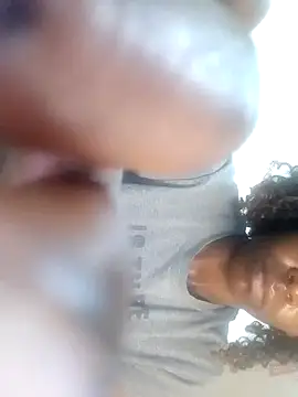 Claris2 online show from October 10, 2025, 4:02 am