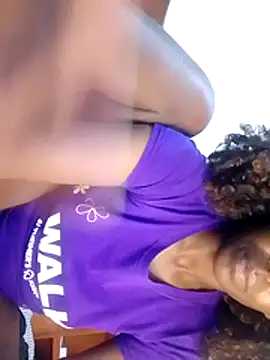 Claris2 online show from October 26, 2025, 7:03 pm