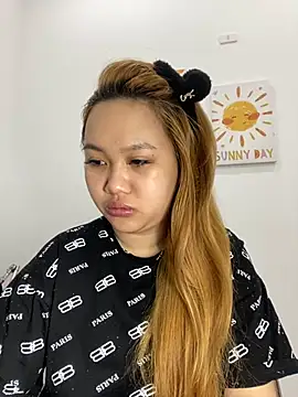 Odette68 online show from March 12, 2026, 12:38 am