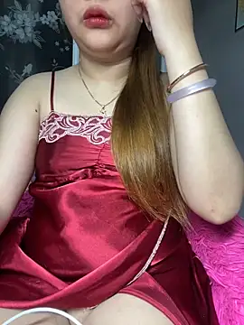 Snapshot of Odette68 chatting on September 28, 2025, 2:40 am Odette68 online show from September 28, 2025, 2:40 am