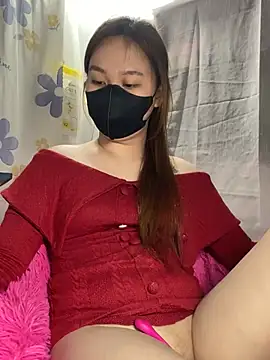 Snapshot of Odette68 chatting on March 18, 2025, 7:55 am Odette68 online show from March 18, 2025, 7:55 am