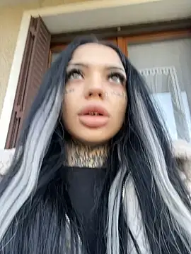 CreamyInkky  online show from February 14, 2025, 9:55 am