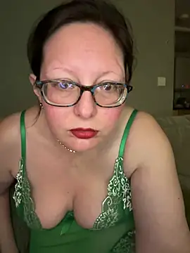 Ailsa Bliss online show from April 3, 2026, 11:00 pm