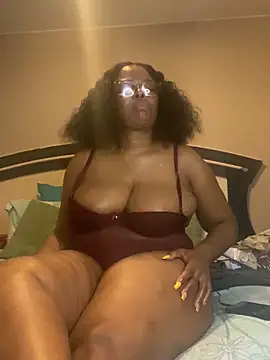 Nomthie online show from November 7, 2025, 8:57 pm