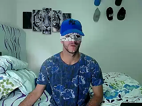 Snapshot of dirty_boy_horny chatting on November 22, 2025, 9:13 pm dirty boy horny online show from November 22, 2025, 9:13 pm