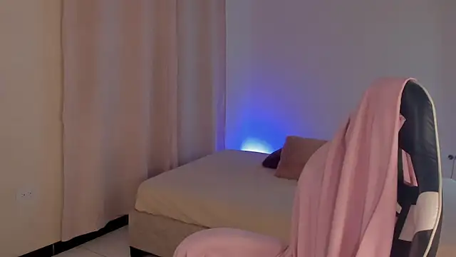 SavannahWildee online show from February 20, 2025, 3:52 pm