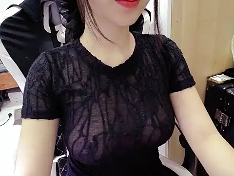 Snapshot of Lynk_Lee69 chatting on March 21, 2025, 7:46 pm Lynk Lee69 online show from March 21, 2025, 7:46 pm