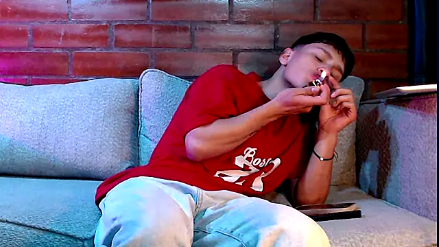 Snapshot of pipeynick chatting on November 5, 2025, 12:14 am pipeynick online show from November 5, 2025, 12:14 am