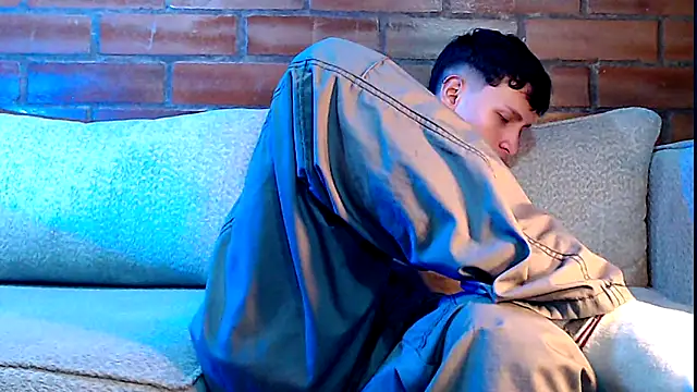 Snapshot of pipeynick chatting on November 4, 2025, 12:47 am pipeynick online show from November 4, 2025, 12:47 am