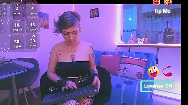 Snapshot of Maria_fernandaxxx_ chatting on January 10, 2026, 8:15 pm Maria fernandaxxx online show from January 10, 2026, 8:15 pm