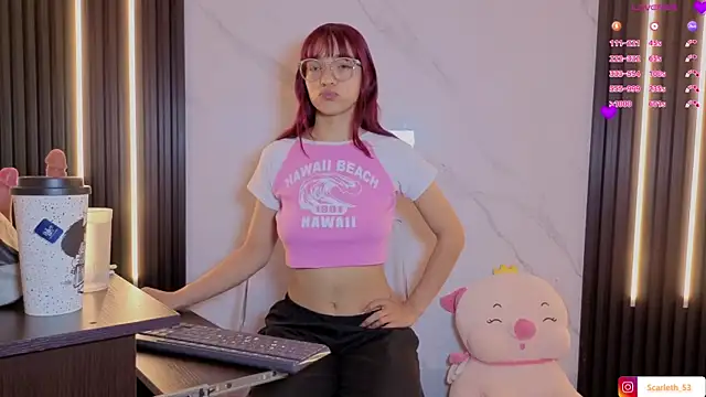 Scarlet Red  online show from November 28, 2025, 12:05 pm