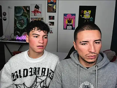 Snapshot of sweet_boys_xx chatting on October 14, 2025, 12:17 pm sweet boys xx online show from October 14, 2025, 12:17 pm