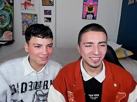 Snapshot of sweet_boys_xx chatting on February 12, 2025, 11:51 am sweet boys xx online show from February 12, 2025, 11:51 am