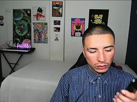 Snapshot of sweet_boys_xx chatting on October 10, 2025, 12:17 pm sweet boys xx online show from October 10, 2025, 12:17 pm