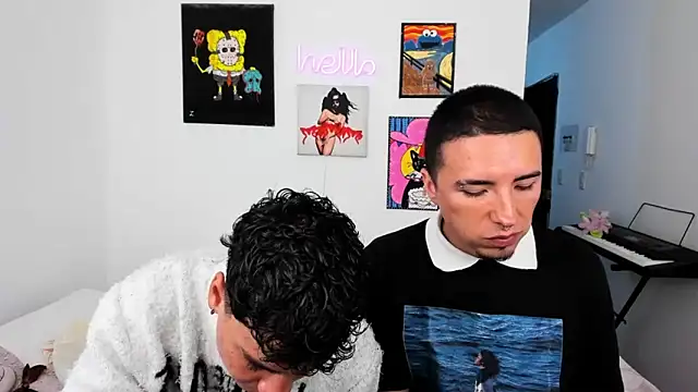 Snapshot of sweet_boys_xx chatting on November 25, 2025, 3:51 am sweet boys xx online show from November 25, 2025, 3:51 am