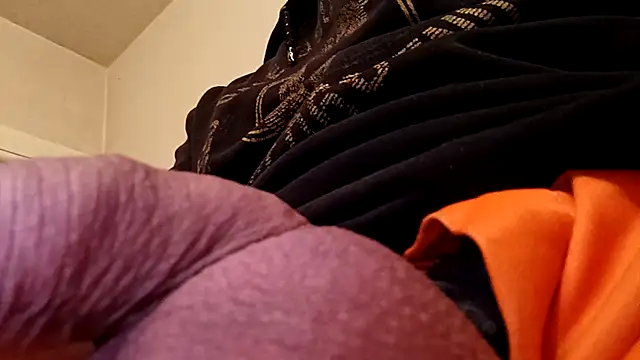 Timbojan28 online show from April 21, 2026, 4:19 am