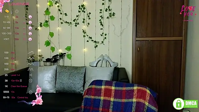 Muse kitty jenia online show from September 15, 2025, 11:32 am