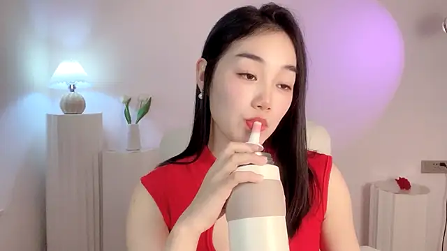 cloud8822 online show from December 5, 2024, 5:12 pm