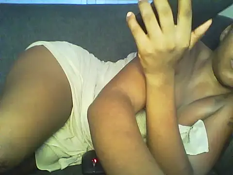 Snapshot of Sexxy_bre chatting on January 4, 2025, 12:38 pm Sexxy bre online show from January 4, 2025, 12:38 pm