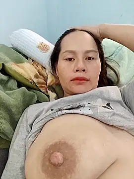 Baby-ladyass20 online show from November 3, 2025, 2:39 am