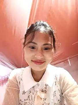 trieungoclnt online show from November 4, 2025, 3:21 am