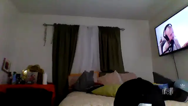 JooveyRose online show from September 24, 2025, 1:24 am