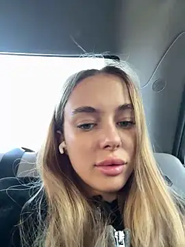 enjoy my beauty online show from December 20, 2025, 6:49 am