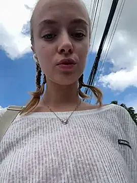 enjoy my beauty online show from December 22, 2024, 5:11 am