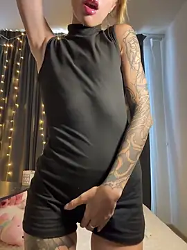 enjoy my beauty online show from January 3, 2025, 5:17 am