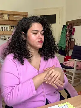 Curvydesifromgermany online show from April 8, 2026, 11:01 am