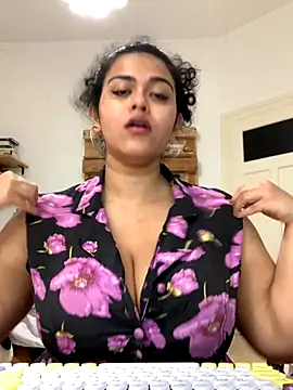 Snapshot of Curvydesifromgermany chatting on September 10, 2025, 10:58 am Curvydesifromgermany online show from September 10, 2025, 10:58 am