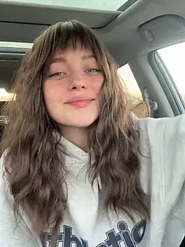 Emilia0 0 7 online show from March 21, 2026, 2:32 pm